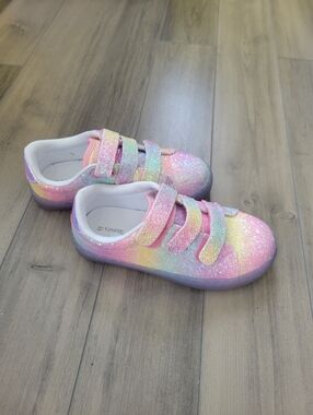 Girl 11 US Sneakers with Hook-and-Loop Straps And Ligth Up